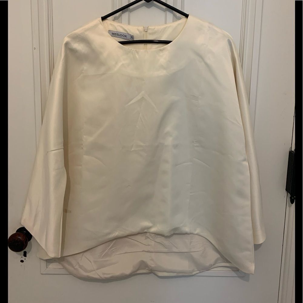 Cream Misslook bell sleeve top XL